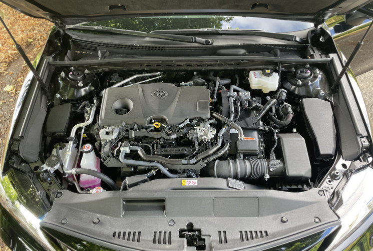 TOYOTA Camry 2.5 VVT-I 16V HYBRID DESIGN 218