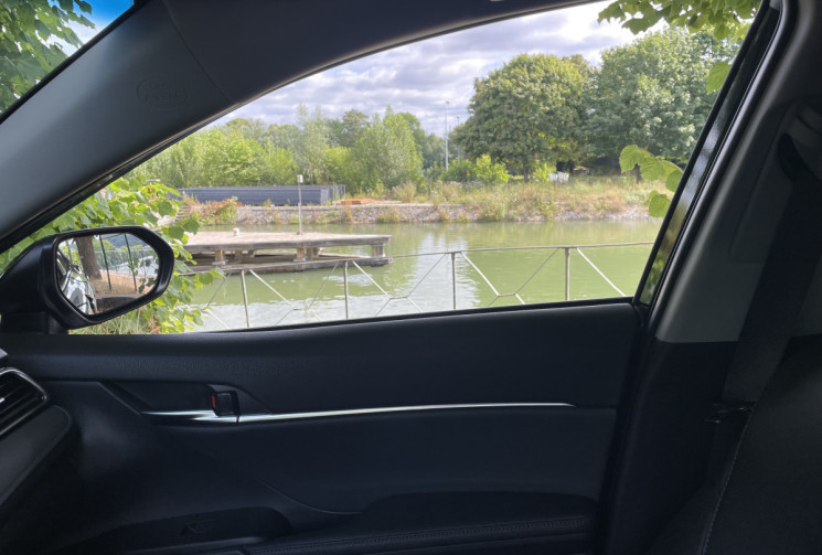 TOYOTA Camry 2.5 VVT-I 16V HYBRID DESIGN 218