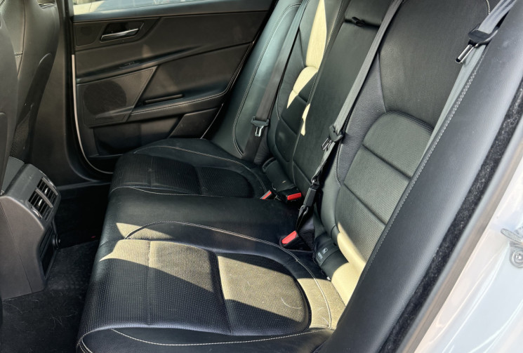 JAGUAR XE 2.0D 180 R-Sport BVA8