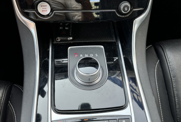 JAGUAR XE 2.0D 180 R-Sport BVA8