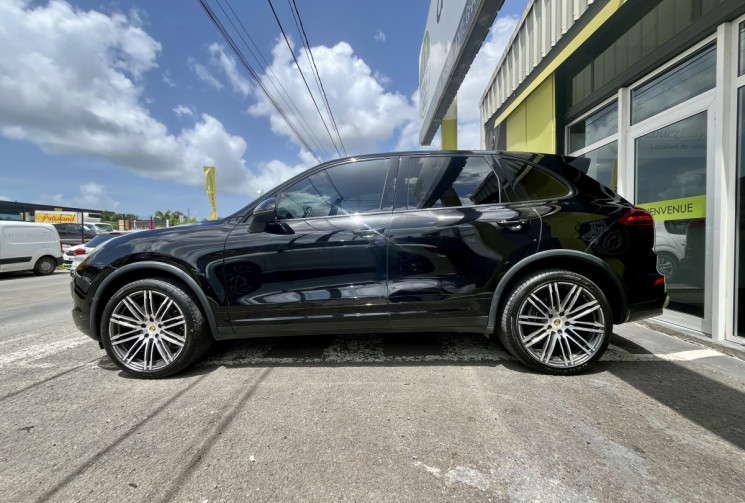 PORSCHE CAYENNE 3.0 TDi V6 AWD 24V Tiptronic S 262 cv Boîte auto // 1ère main // Chaine de distri