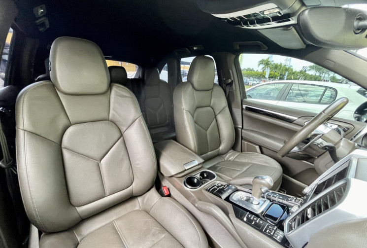 PORSCHE CAYENNE 3.0 TDi V6 AWD 24V Tiptronic S 262 cv Boîte auto // 1ère main // Chaine de distri