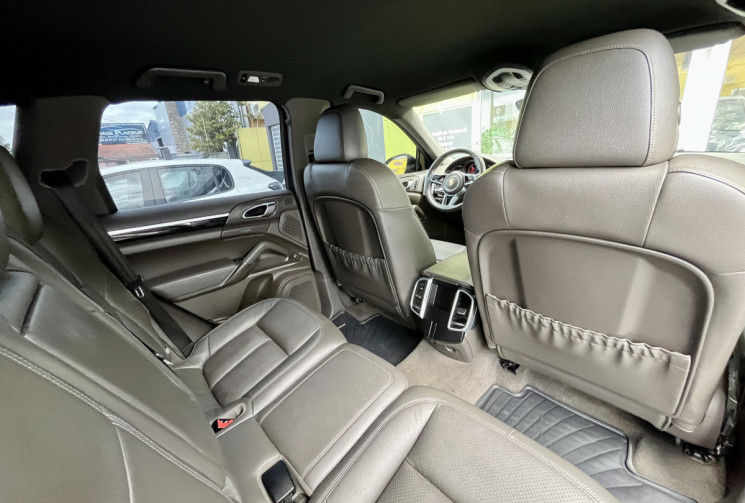 PORSCHE CAYENNE 3.0 TDi V6 AWD 24V Tiptronic S 262 cv Boîte auto // 1ère main // Chaine de distri