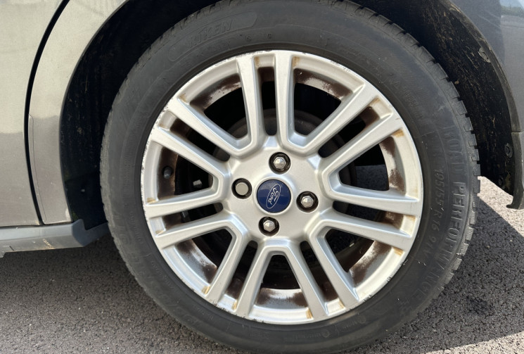 Ford Tourneo Courier 1.5 TDCI 75 CH COMBI COURT