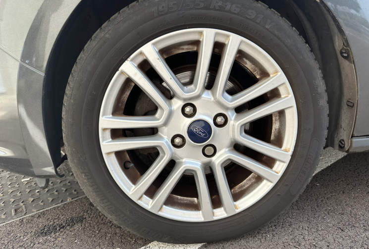 Ford Tourneo Courier 1.5 TDCI 75 CH COMBI COURT