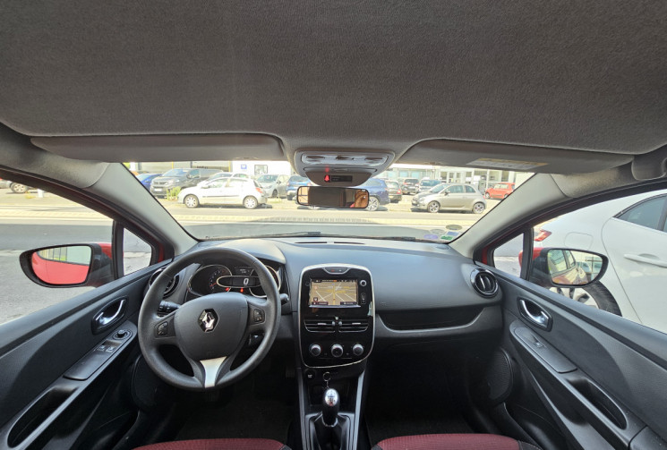 RENAULT CLIO 1.2 16v 75 ch Trend DISTRIBUTION 04/2024 4 PNEUS NEUFS SUIVI RENAULT 