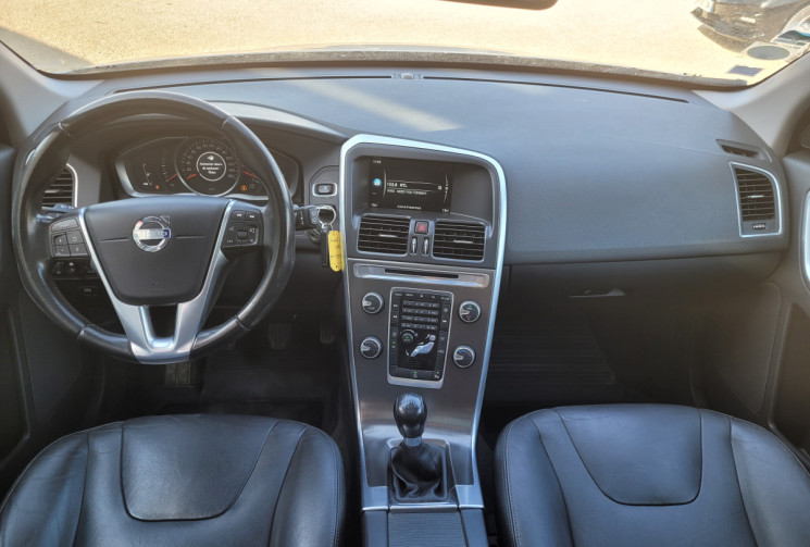 Volvo XC60 I Phase 2 D3 Drive 2.0 Momentum Business TDi 20V DPF FWD 136 cv