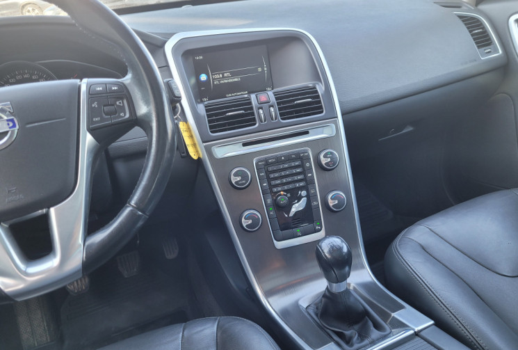 Volvo XC60 I Phase 2 D3 Drive 2.0 Momentum Business TDi 20V DPF FWD 136 cv