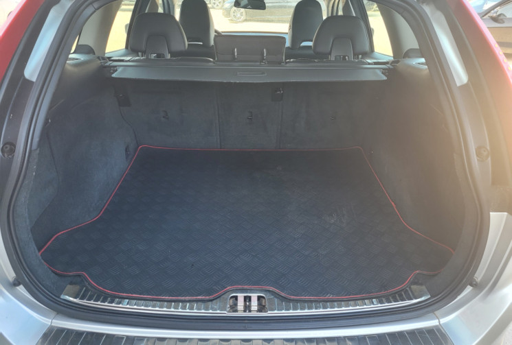 Volvo XC60 I Phase 2 D3 Drive 2.0 Momentum Business TDi 20V DPF FWD 136 cv