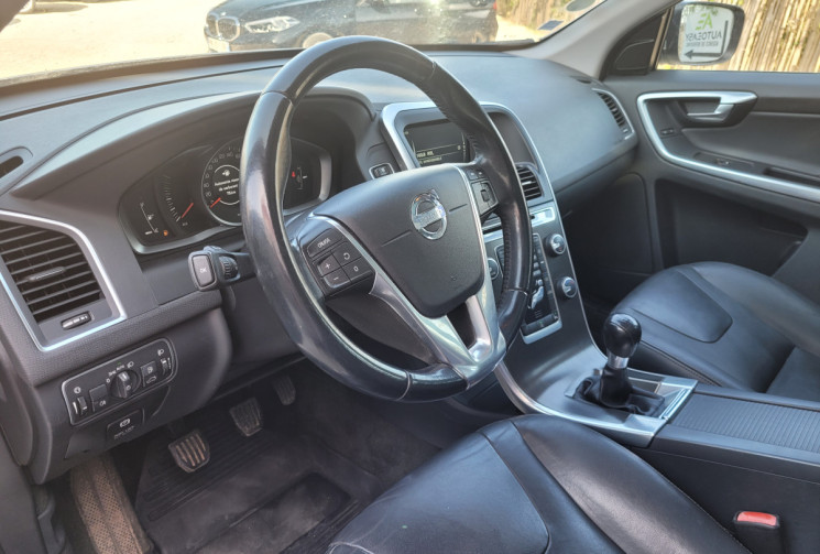Volvo XC60 I Phase 2 D3 Drive 2.0 Momentum Business TDi 20V DPF FWD 136 cv