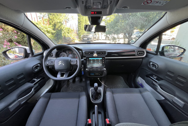 CITROEN C3 III 1.2 PureTech 83ch S&S Shine / Révision ok / Très bon état