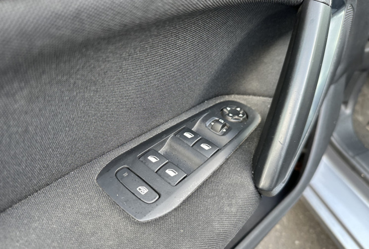 Peugeot 308  1.6 THP 125  allure