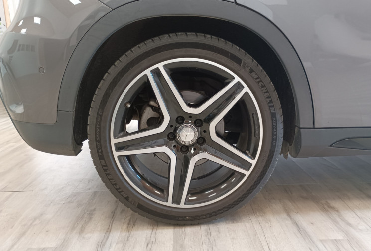 Mercedes GLA 180D AMG FASCINATION 109CV 7G-DCT  1.5 CDi AMG Boite Auto