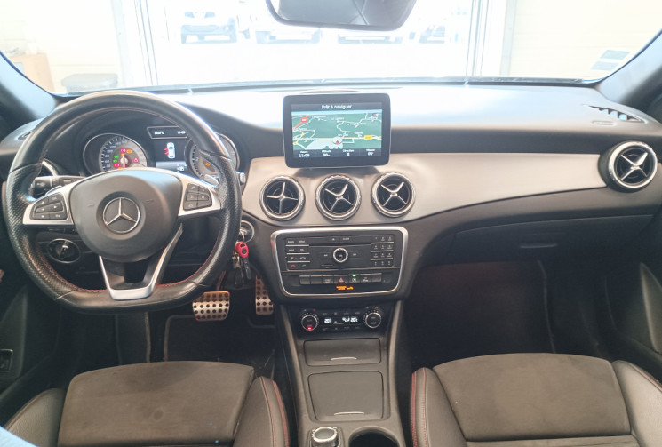 Mercedes GLA 180D AMG FASCINATION 109CV 7G-DCT  1.5 CDi AMG Boite Auto