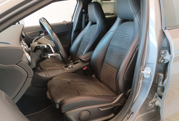 Mercedes GLA 180D AMG FASCINATION 109CV 7G-DCT  1.5 CDi AMG Boite Auto