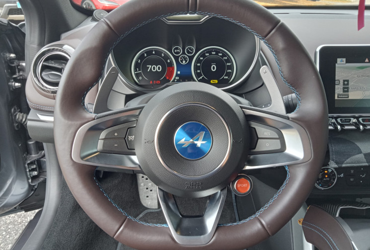 Alpine A110 LEGENDE 252 CH - Véhicule FRANCAIS - Télémetrics - Focal - Parfait état - Pas de circuit
