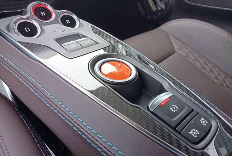 Alpine A110 LEGENDE 252 CH - Véhicule FRANCAIS - Télémetrics - Focal - Parfait état - Pas de circuit