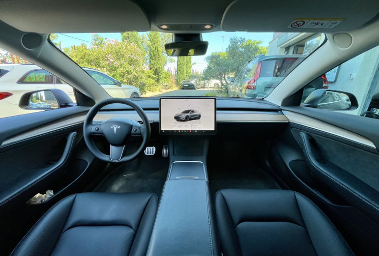Tesla Model 3 Perfomance 530+ / 2023 / PPF complet gris mat / 1ere main / magnifique 