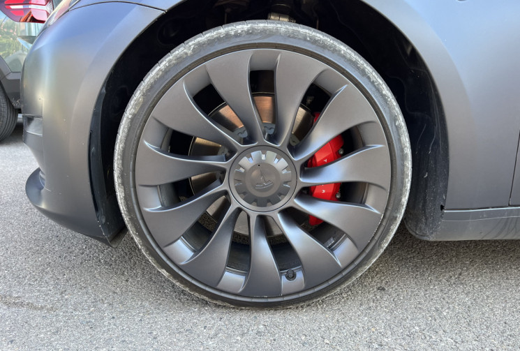 Tesla Model 3 Perfomance 530+ / 2023 / PPF complet gris mat / 1ere main / magnifique 