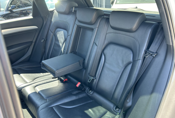 AUDI Q5 3.0 V6 TDI 258 Ch clean diesel S line Quattro S * TOIT OUVRANT * SIEGES CHAUFFANTS * CAMERA 