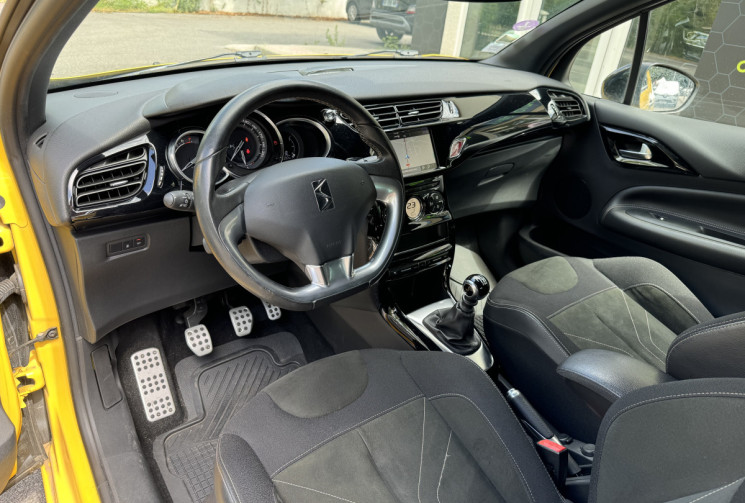 DS DS 3 Sport Chic 130 ch / Carplay / Phares LED / Distribution OK