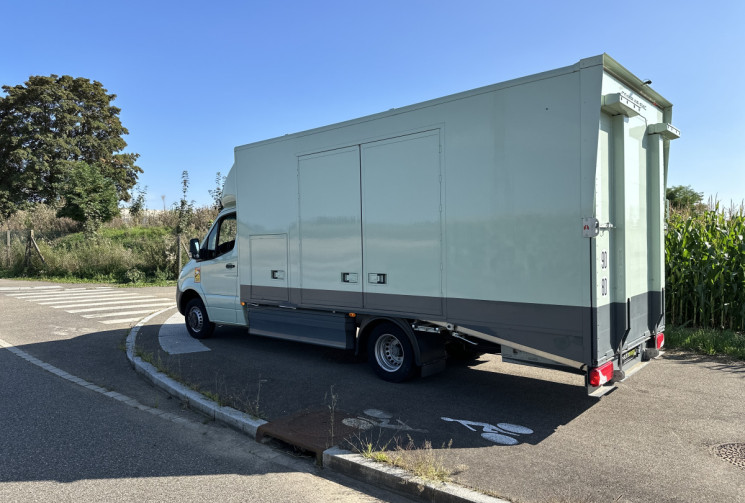 Mercedes Sprinter 519 BVA 163 CV  CAZOO TRANSPORT VEHICULES DE LUXE 