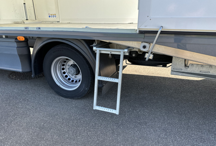 Mercedes Sprinter 519 BVA 163 CV  CAZOO TRANSPORT VEHICULES DE LUXE 