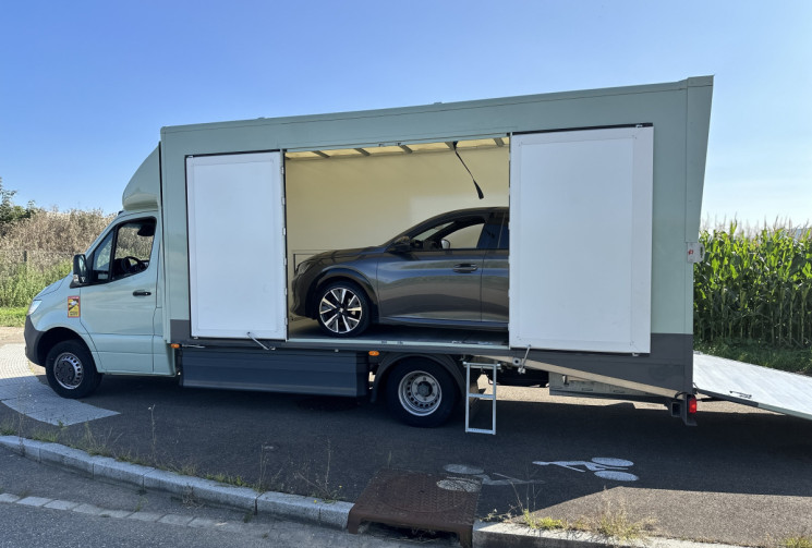 Mercedes Sprinter 519 BVA 163 CV  CAZOO TRANSPORT VEHICULES DE LUXE 