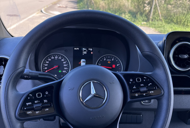 Mercedes Sprinter 519 BVA 163 CV  CAZOO TRANSPORT VEHICULES DE LUXE 