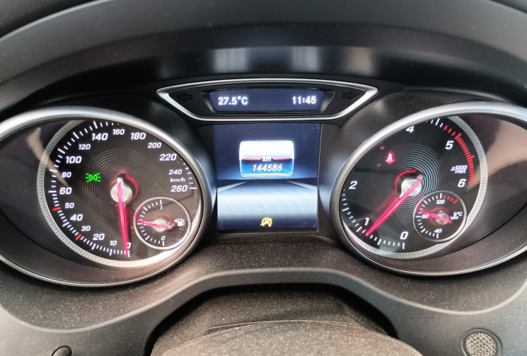 Mercedes CLA Shooting Brake 180 d Sensation