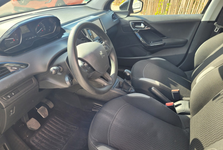 Peugeot 208 ACTIVE 1.6 BLUE HDi FAP 100 cv