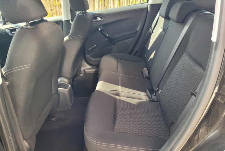 Peugeot 208 ACTIVE 1.6 BLUE HDi FAP 100 cv