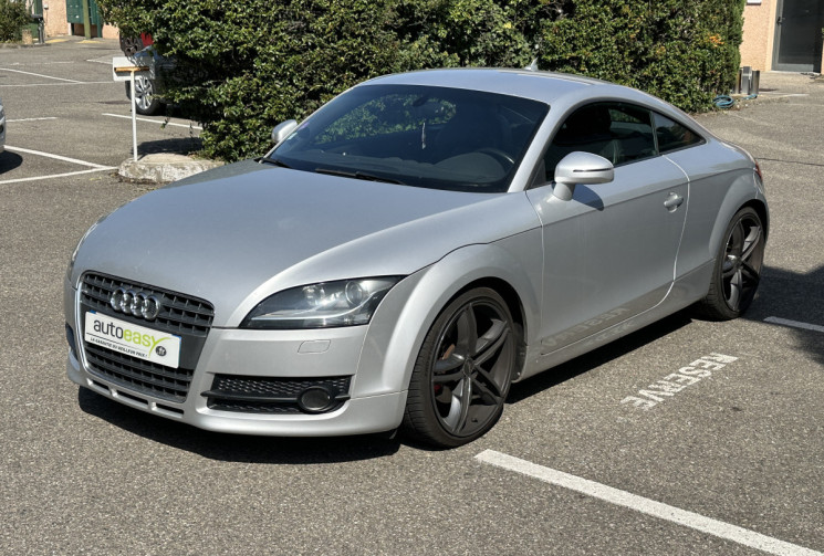 AUDI TT 2.0 TFSI / 200 Ch / S line