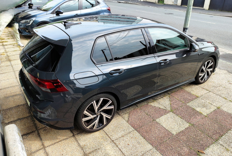 Volkswagen Golf 8 / 1.5 eTSi 150 cv / R line / Suivi VW