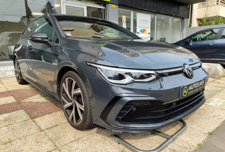 Volkswagen Golf 8 / 1.5 eTSi 150 cv / R line / Suivi VW