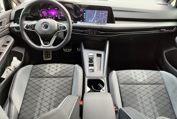 Volkswagen Golf 8 / 1.5 eTSi 150 cv / R line / Suivi VW