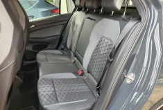 Volkswagen Golf 8 / 1.5 eTSi 150 cv / R line / Suivi VW