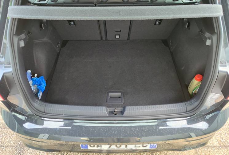 Volkswagen Golf 8 / 1.5 eTSi 150 cv / R line / Suivi VW