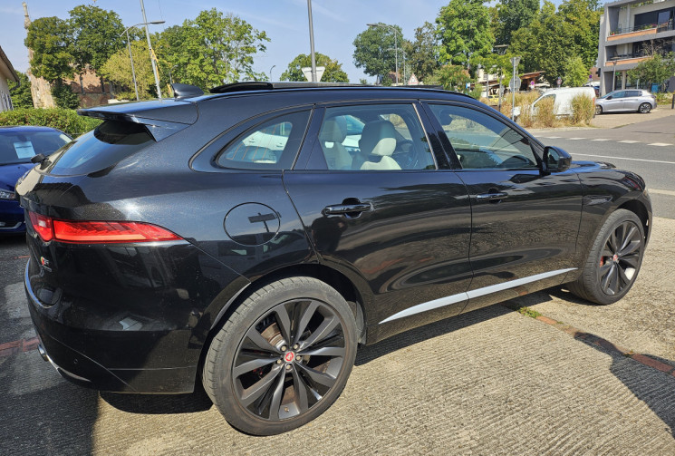 JAGUAR F-PACE V6 3.0D 300 cv Première Edition 4x4 BVA8 