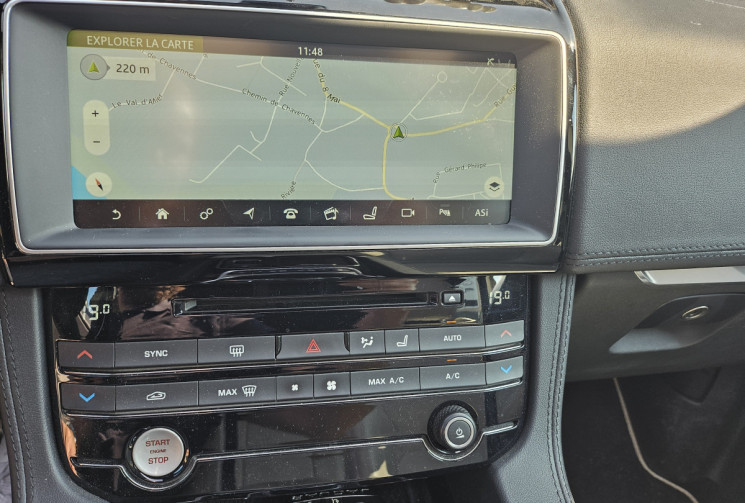 JAGUAR F-PACE V6 3.0D 300 cv Première Edition 4x4 BVA8 