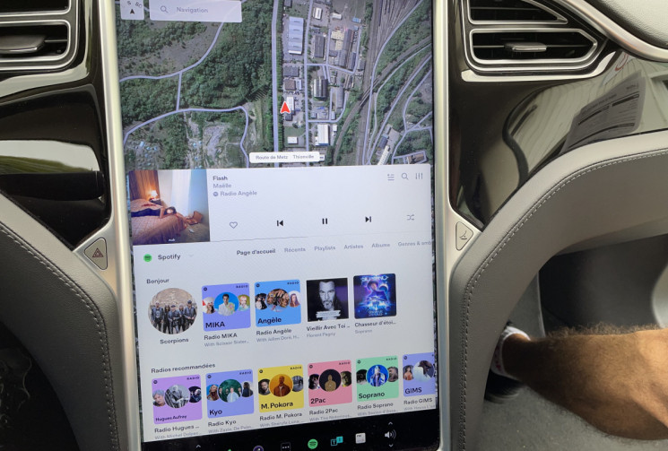 TESLA MODEL S 367 ch 85 kWh/AUTOPILOT/SUPER CHARGEUR A VIE/PACK HIVER/CAMERA