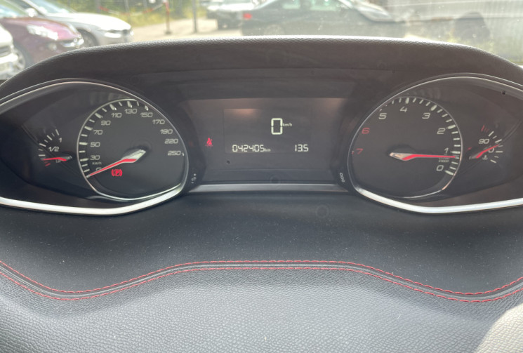 PEUGEOT 308 1.2 130 ch GT Line/42450 km/Entretiens Peugeot/Courroie remplacée/ Véhicule en TBE
