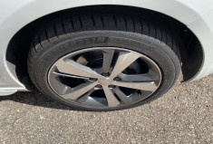 PEUGEOT 308 1.2 130 ch GT Line/42450 km/Entretiens Peugeot/Courroie remplacée/ Véhicule en TBE