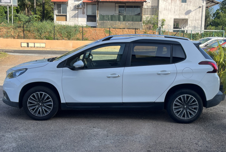 Peugeot 2008 1.6 BlueHDi 100 cv Allure // bon état // Première main