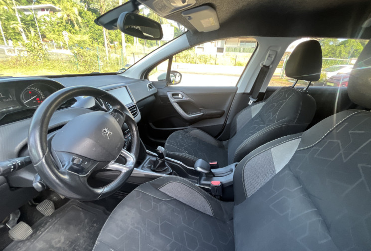 Peugeot 2008 1.6 BlueHDi 100 cv Allure // bon état // Première main