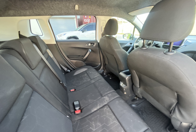 Peugeot 2008 1.6 BlueHDi 100 cv Allure // bon état // Première main