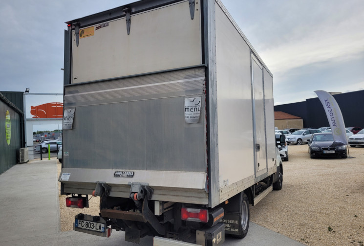 IVECO DAILY VI Fourgon Phase 2 35C18 3.0 D 16V Hi-Matic 180 cv Boîte auto