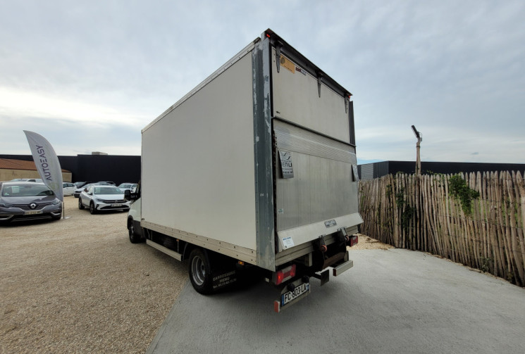 IVECO DAILY VI Fourgon Phase 2 35C18 3.0 D 16V Hi-Matic 180 cv Boîte auto