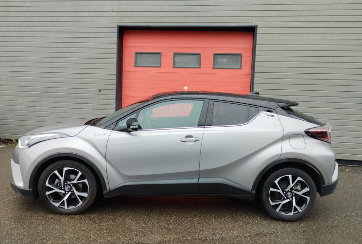 Toyota C-HR Hybride 1.8 122 Graphic 2WD E-CVT / Entretien 100% Toyota