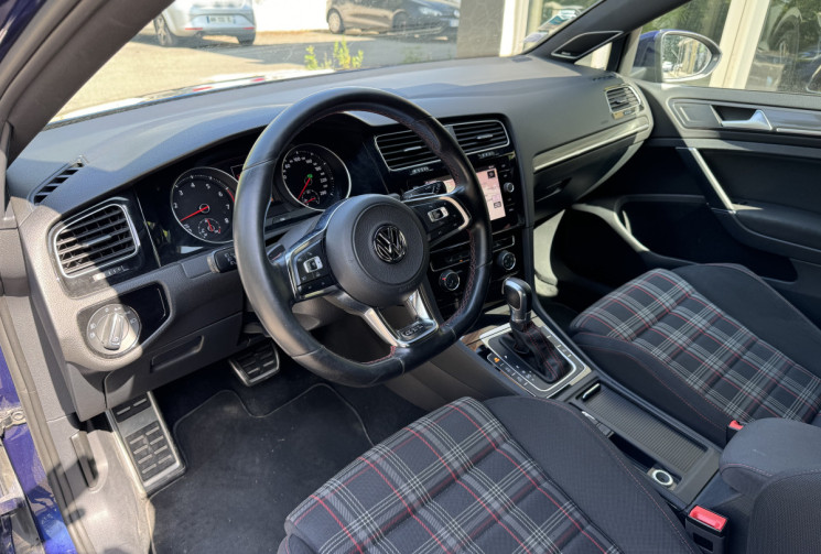 Volkswagen Golf 7 GTI Performance 2.0 TFSi 230 ch DSG6 / DYNAUDIO / Camera / Carplay / Garantie 6